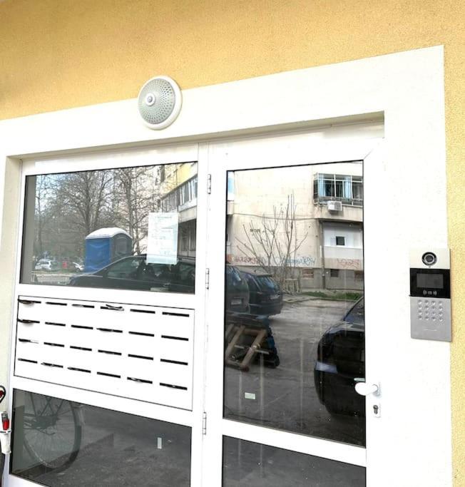 Green Park Apartment - Brand New Studio! Ruse Exterior photo